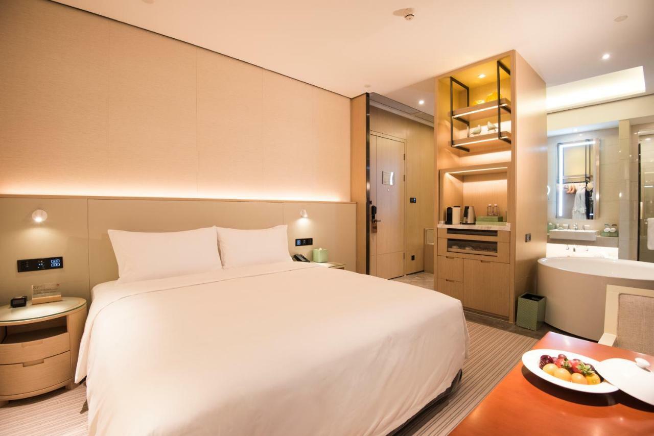Virtuous World Hotel Foshan Esterno foto