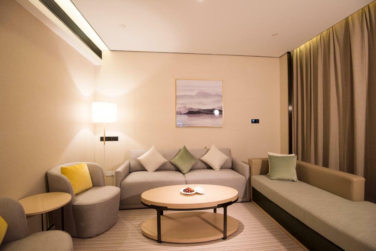 Virtuous World Hotel Foshan Esterno foto