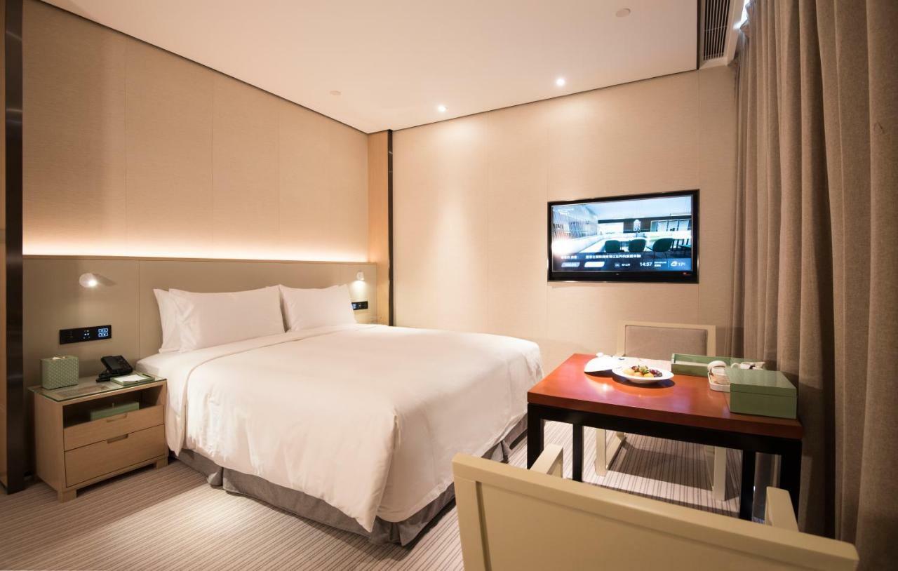 Virtuous World Hotel Foshan Esterno foto