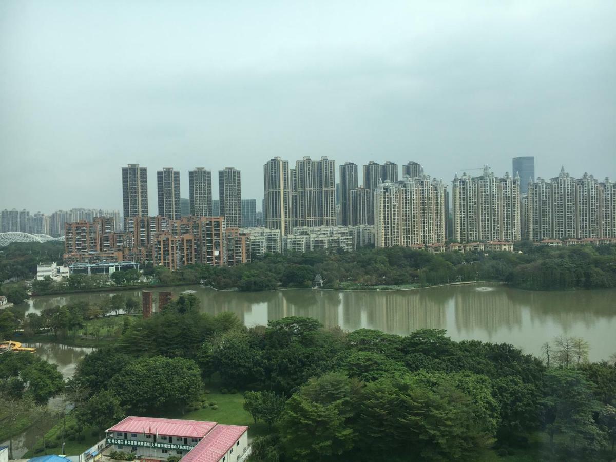 Virtuous World Hotel Foshan Esterno foto